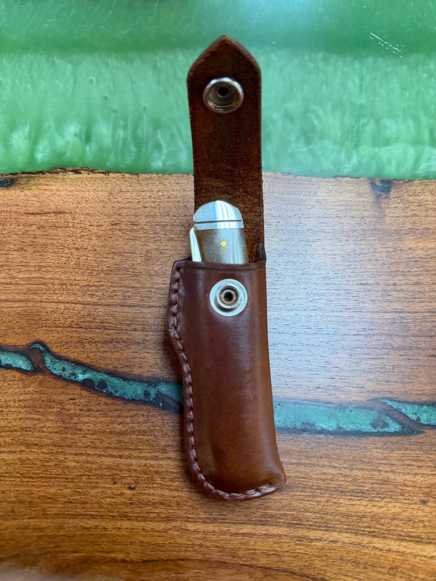 #20 Handmade Vertical Leather Sheath with Snap Closure - Fits Trapper