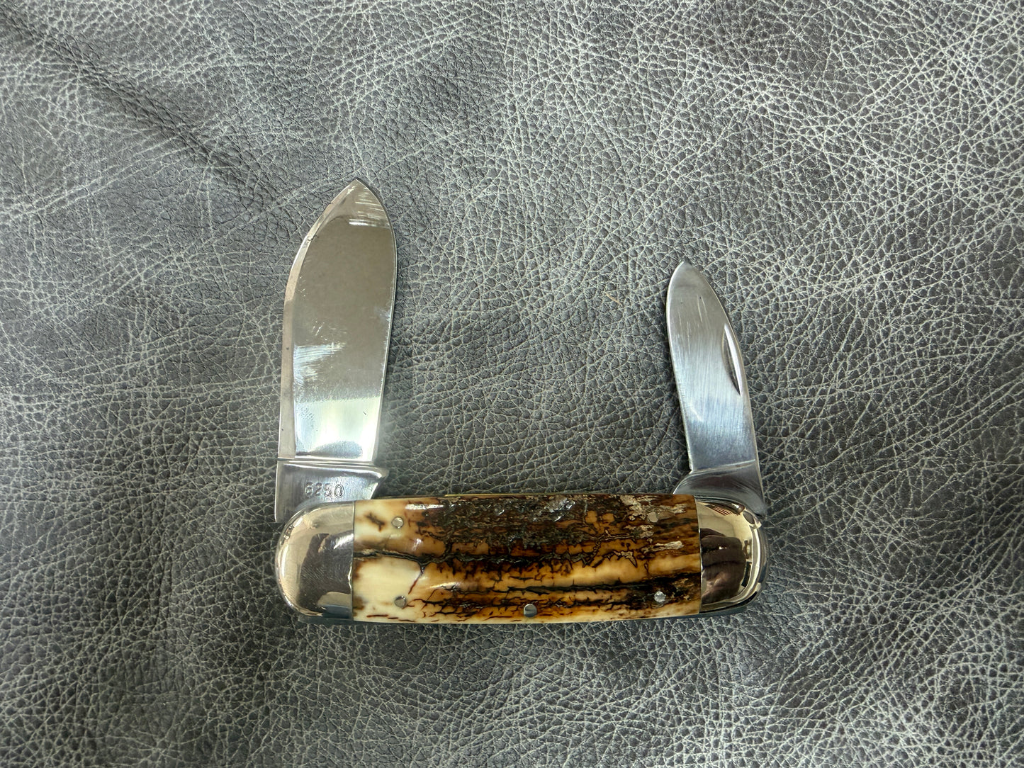 CASE ELEPHANT TOE MAMMOUTH HANDLES